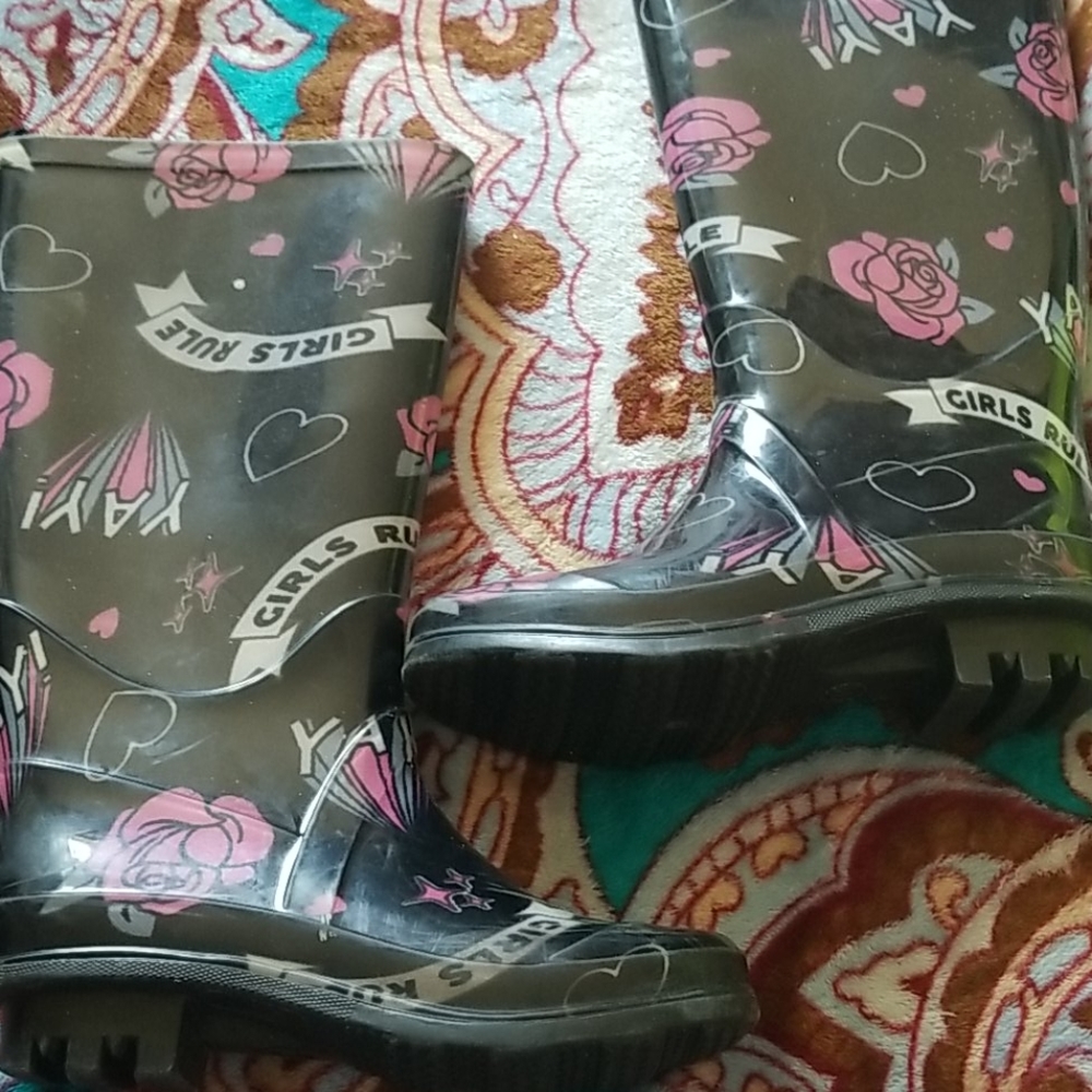 Girls rain boots